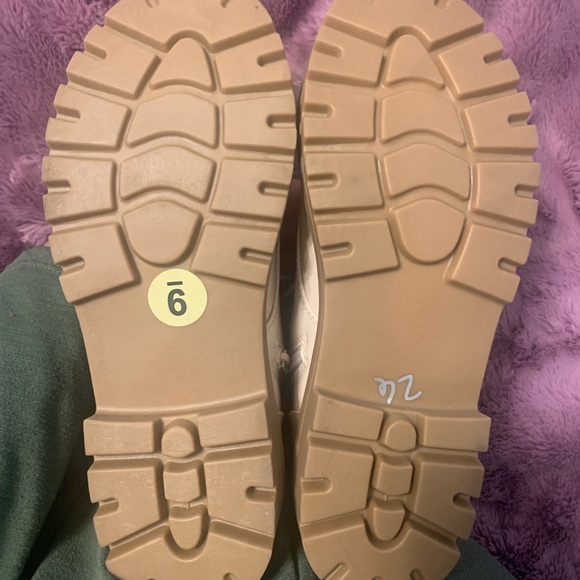 NEW Ladies Side Zip Boots Size 9 by SODA - Picture 5 of 6